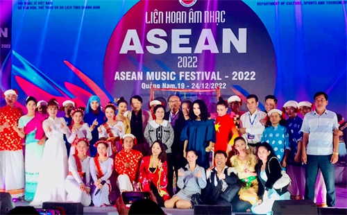 Nhà hát Biển Xanh đạt danh hiệu dàn nhạc xuất sắc tại Liên hoan Âm nhạc ASEAN